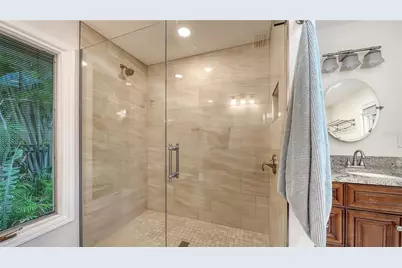4887 Peregrine Point Circle E, Sarasota, FL 34231 - Photo 27