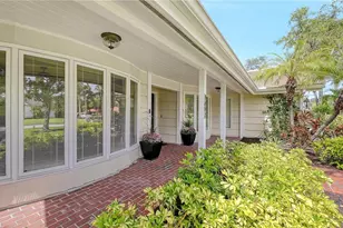 4887 Peregrine Point Cir E, Sarasota, FL 34231 - Photo 5