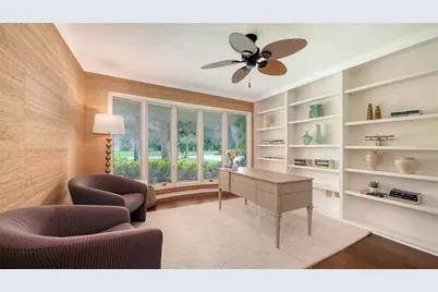 4887 Peregrine Point Circle E, Sarasota, FL 34231 - Photo 13