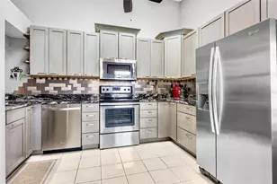 5607 Monte Rosso Rd, Sarasota, FL 34243 - Photo 15
