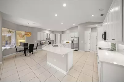 9075 Misty Creek Drive, Sarasota, FL 34241 - Photo 11