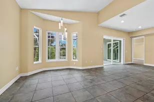 182 Island Cir, Sarasota, FL 34242 - Photo 11