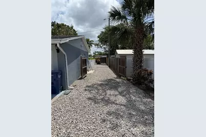 1415 36th Street W, Bradenton, FL 34205 - Photo 35