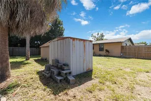2127 Shawnee St, Sarasota, FL 34231 - Photo 27