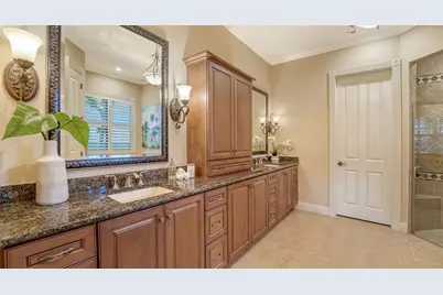 7836 Valderrama Way, Lakewood Ranch, FL 34202 - Photo 29