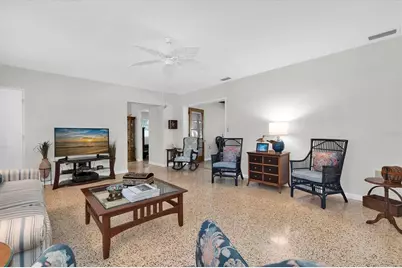 7106 Palm Drive, Holmes Beach, FL 34217 - Photo 7