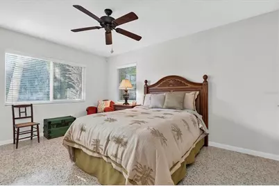7106 Palm Drive, Holmes Beach, FL 34217 - Photo 29