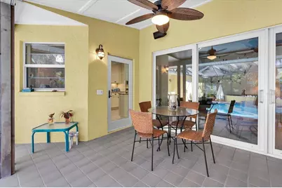 7106 Palm Drive, Holmes Beach, FL 34217 - Photo 43