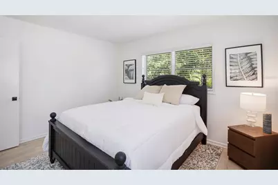 2482 Wisteria Street, Sarasota, FL 34239 - Photo 29