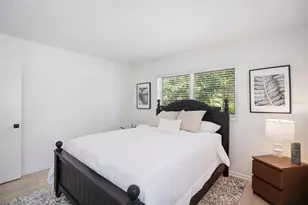 2482 Wisteria St, Sarasota, FL 34239 - Photo 29