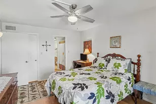 3785 Lake Bayshore Dr, Bradenton, FL 34205 - Photo 11