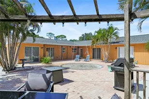 8479 Pinewood Rd, Sarasota, FL 34243 - Photo 3