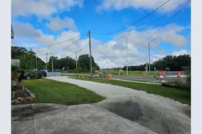 1720 30th Avenue E, Bradenton, FL 34208 - Photo 23