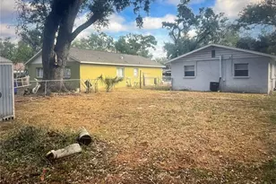 1112 6th St E, Bradenton, FL 34208 - Photo 5