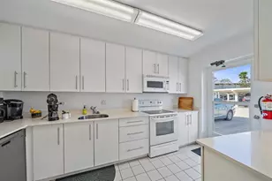 100 Sands Point Rd, Longboat Key, FL 34228 - Photo 47