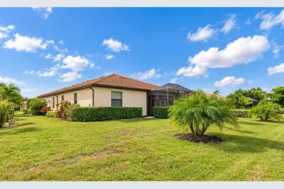 4761 Royal Dornoch Circle, Bradenton, FL 34211 - Photo 3