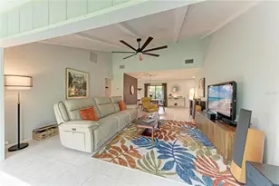6600 Draw Ln, Sarasota, FL 34238 - Photo 9