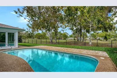 1967 Brookhaven Drive, Sarasota, FL 34239 - Photo 43