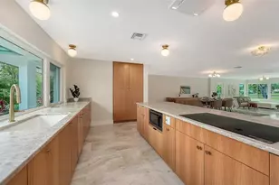 1967 Brookhaven Dr, Sarasota, FL 34239 - Photo 17