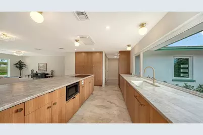 1967 Brookhaven Drive, Sarasota, FL 34239 - Photo 15