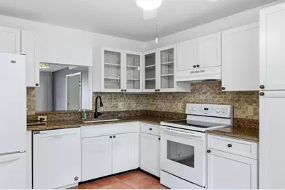 509 Lakeside Drive #509, Bradenton, FL 34210 - Photo 5