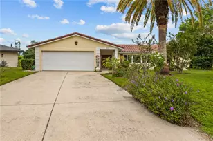 3614 Pembrook Dr, Sarasota, FL 34239 - Photo 1