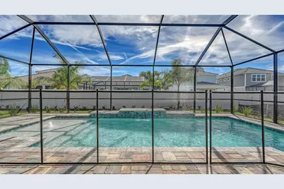 8201 Scarletbush Drive, Sarasota, FL 34240 - Photo 37