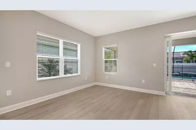 8201 Scarletbush Drive, Sarasota, FL 34240 - Photo 11
