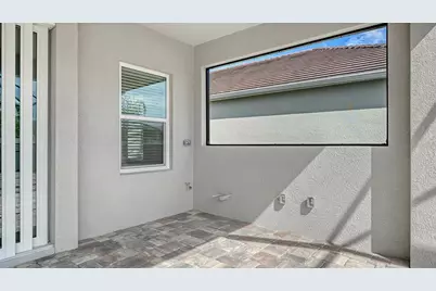 8201 Scarletbush Drive, Sarasota, FL 34240 - Photo 9