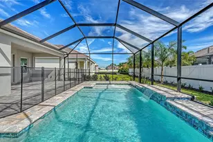 8201 Scarlet Bush Dr, Sarasota, FL 34240 - Photo 39