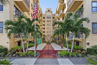 130 4th Avenue N #702, Saint Petersburg, FL 33701 - Photo 1