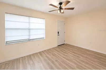 5633 Crissman Drive N #C7, Saint Petersburg, FL 33714 - Photo 3