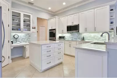 6921 Conestoga Place, University Park, FL 34201 - Photo 9