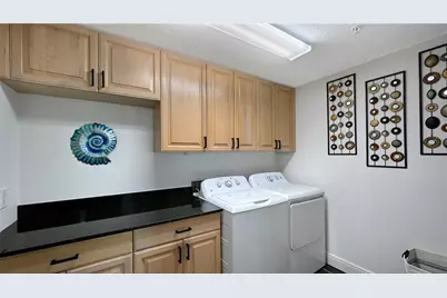 800 N Tamiami Trail #321, Sarasota, FL 34236 - Photo 15