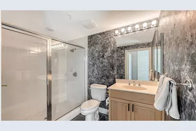 800 N Tamiami Trail #321, Sarasota, FL 34236 - Photo 17