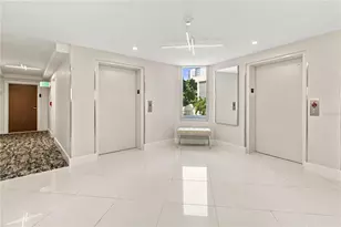1111 N Gulfstream Ave, Sarasota, FL 34236 - Photo 5