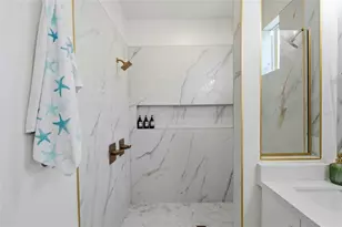 3415 72nd Dr E, Sarasota, FL 34243 - Photo 53