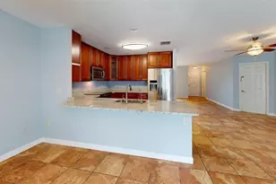 147 Hourglass Dr, Venice, FL 34293 - Photo 5