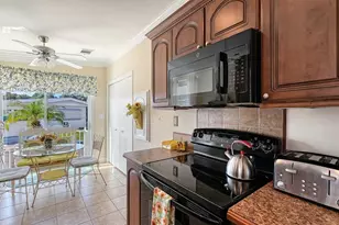 84 Southwinds Dr, Sarasota, FL 34231 - Photo 21