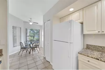 4401 46 Ave W Avenue W #201, Bradenton, FL 34210 - Photo 5