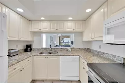 4401 46 Ave W Avenue W #201, Bradenton, FL 34210 - Photo 25