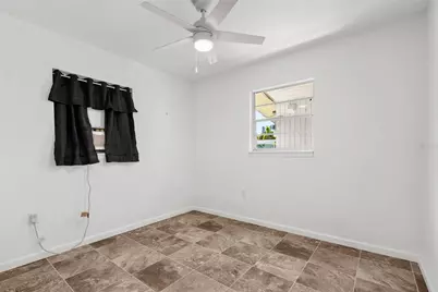 704 19th Avenue W, Palmetto, FL 34221 - Photo 15