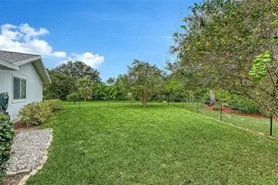 6110 Approach Ln, Sarasota, FL 34238 - Photo 33