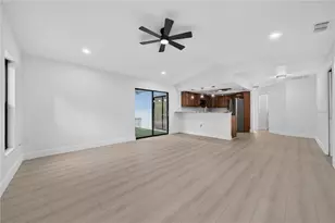 2014 Country Meadows Ln, Sarasota, FL 34235 - Photo 17