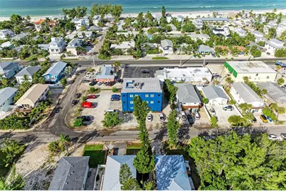 3004 Avenue C, Holmes Beach, FL 34217 - Photo 5