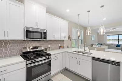 6326 Grandview Hill Court, Bradenton, FL 34203 - Photo 9