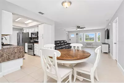 1093 Dorchester St, Port Charlotte, FL 33952 - Photo 9