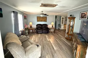 5619 Bayshore Rd, Palmetto, FL 34221 - Photo 11