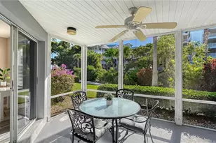 1328 Siesta Bayside Dr, Sarasota, FL 34242 - Photo 9