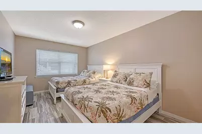 1328 Siesta Bayside Drive #1328C, Sarasota, FL 34242 - Photo 23